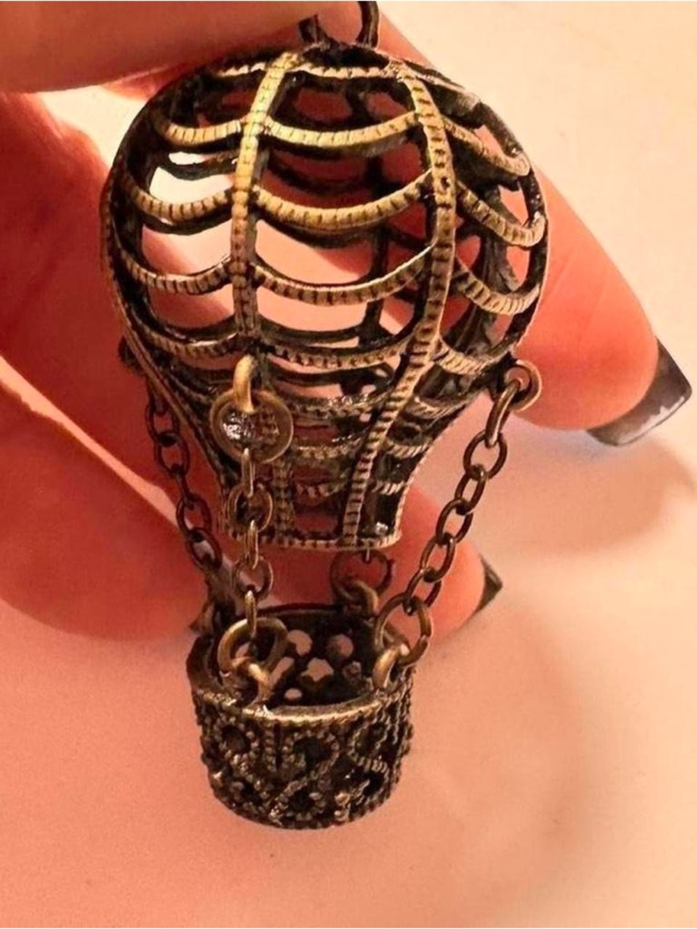 Vintage-Style Hot Air Balloon Pendant Necklace in Antique Gold tone